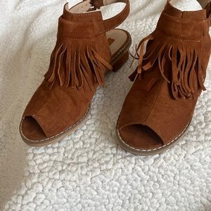 Women’s suede western style sandals